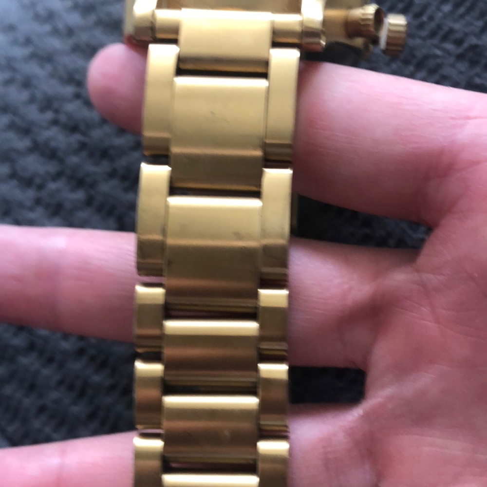 Men’s Gold Nixon Watch great condition - Picture 4 of 6